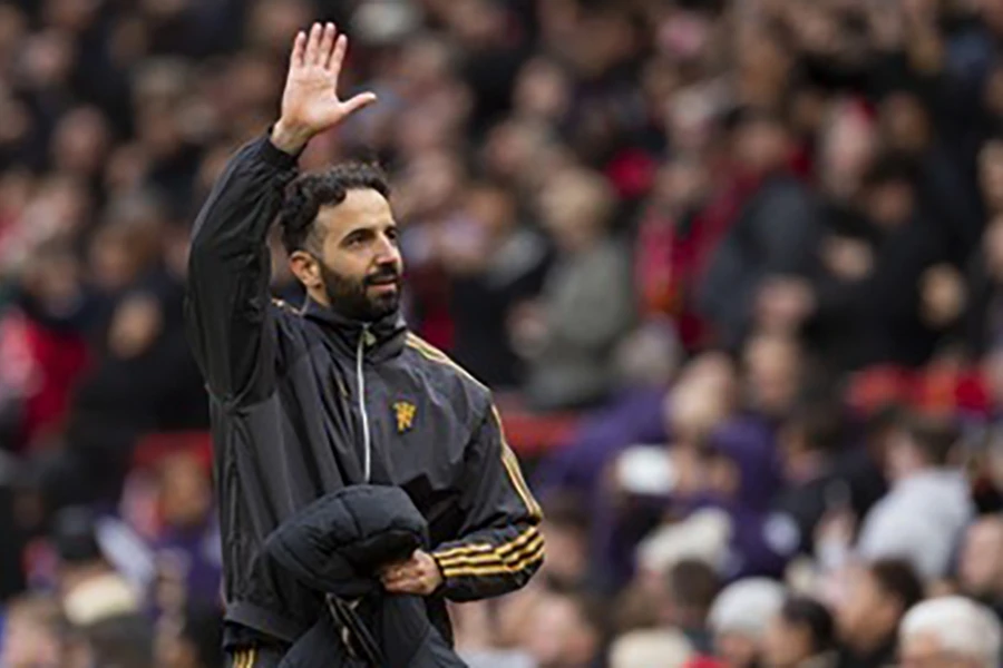 Amorim 2 lần công khai đề nghị từ chức HLV MU,MU,AMORIM