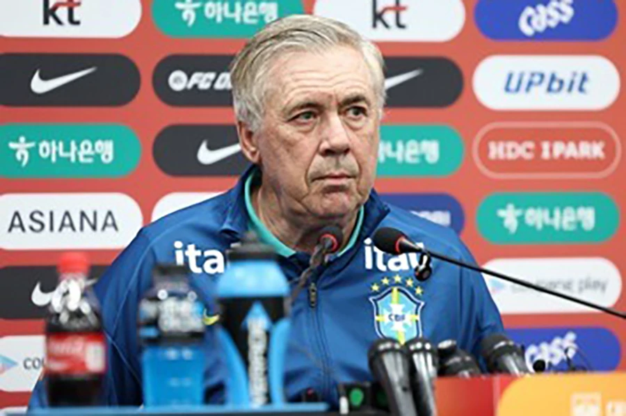 ancelotti-de-doa-tu-chuc.jpg
