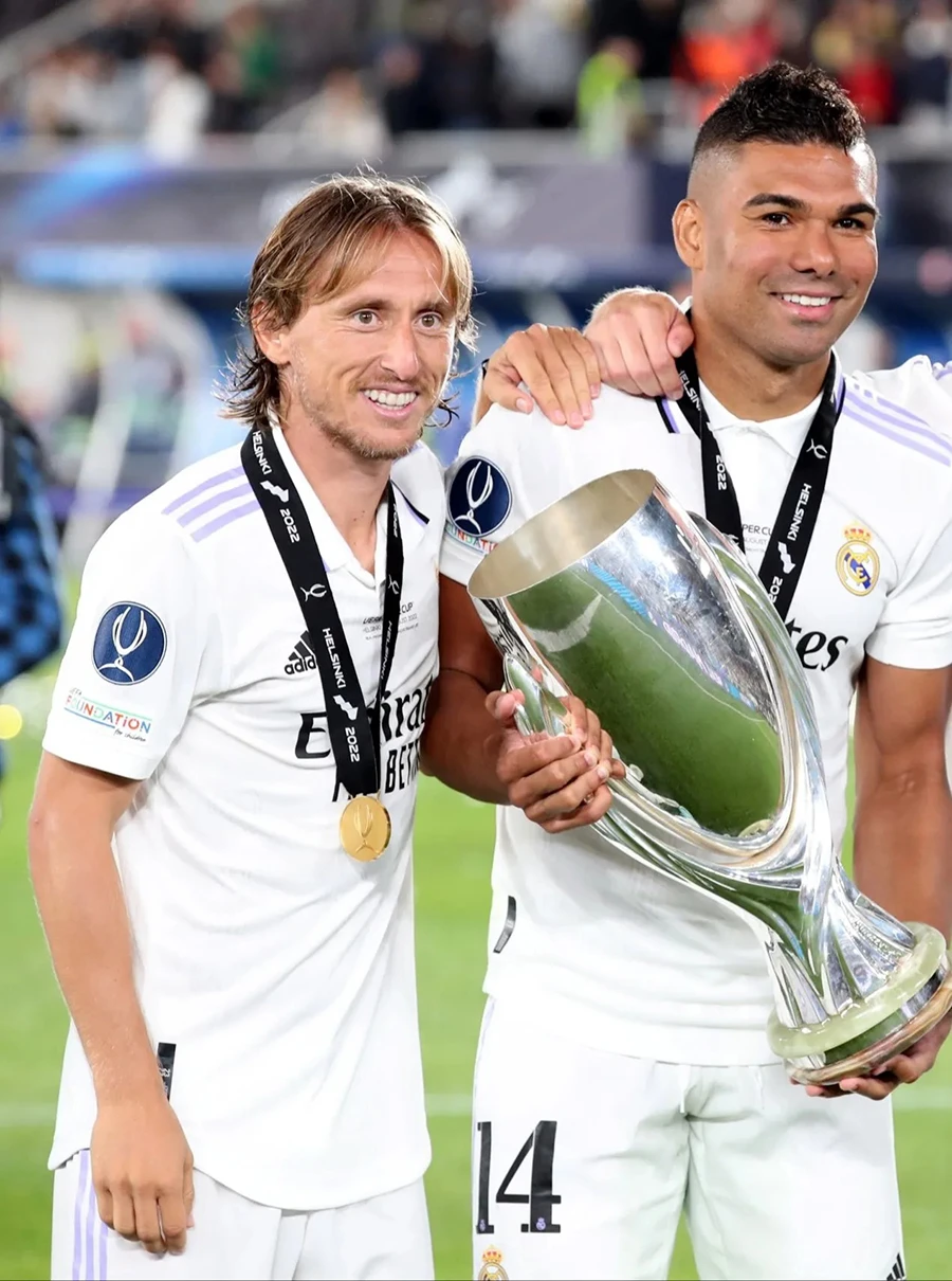 casemiro-modric.jpg