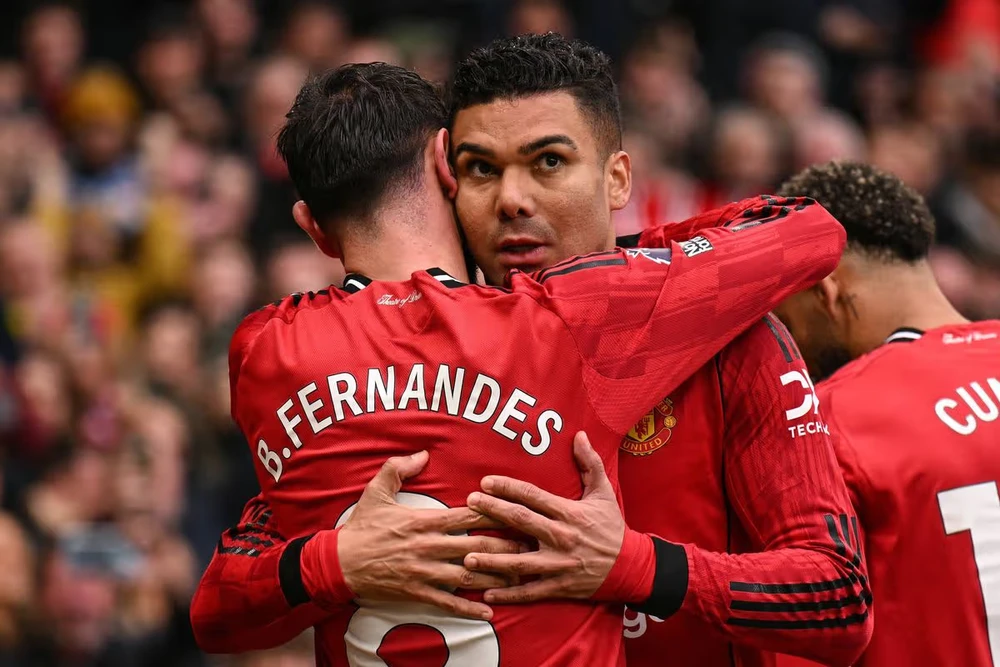 mu-bruno-fernandes-casemiro-1.jpg