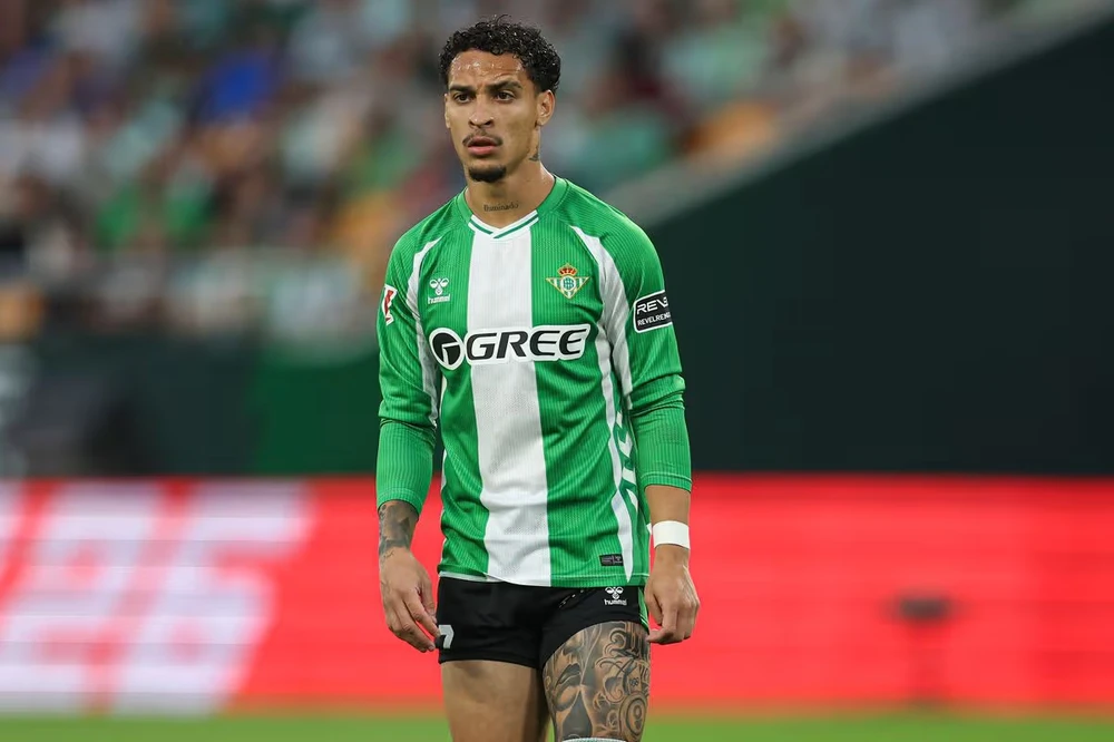 real-betis-antony.jpg