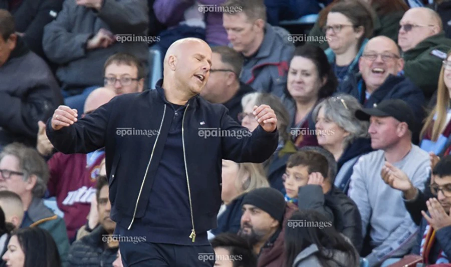 liverpool-arne-slot.jpg