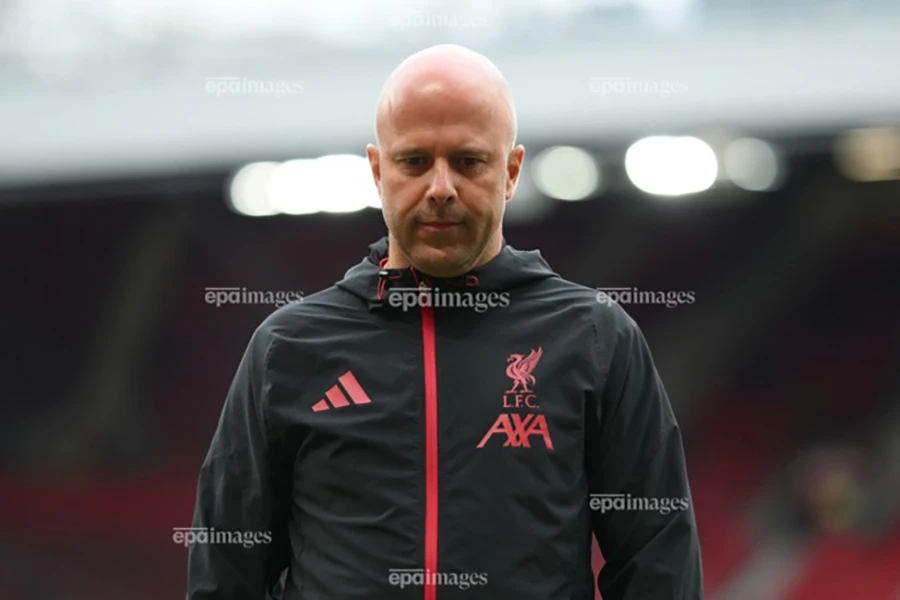 liverpool-arne-slot.jpg