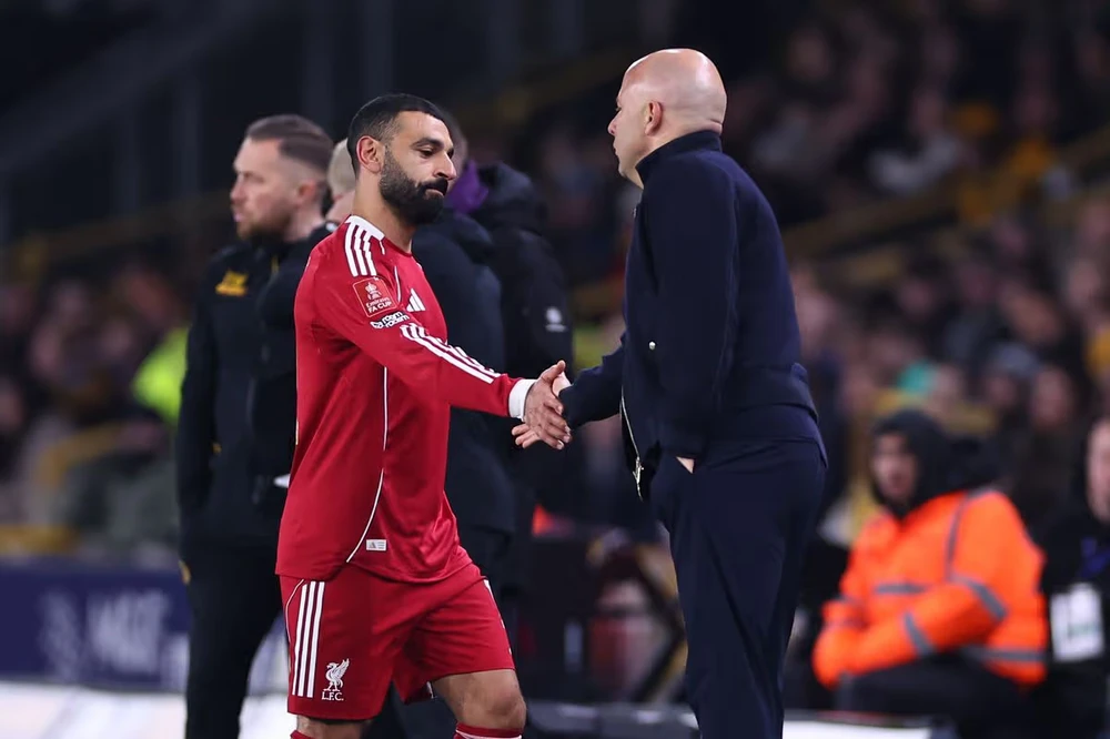 liverpool-slot-salah.jpg