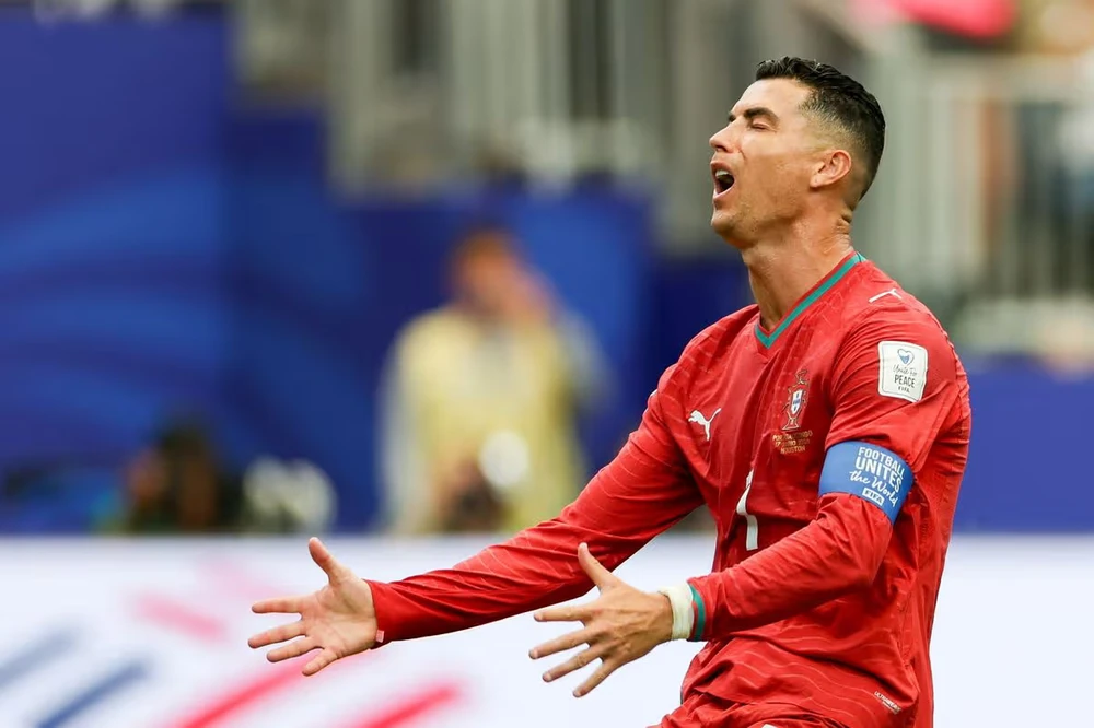 cristiano-ronaldo-3.jpg