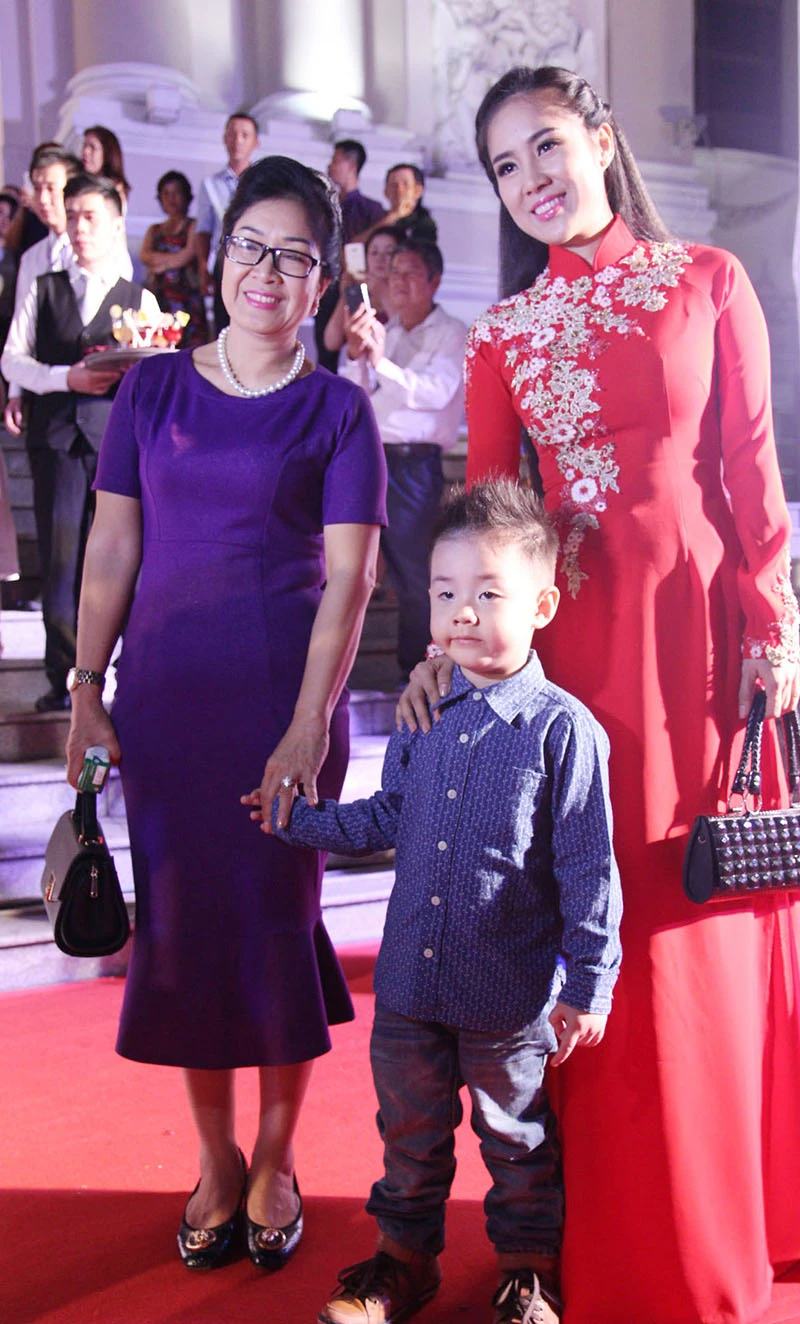 Showbiz Việt đổ xô đến Mai Vàng ảnh 8