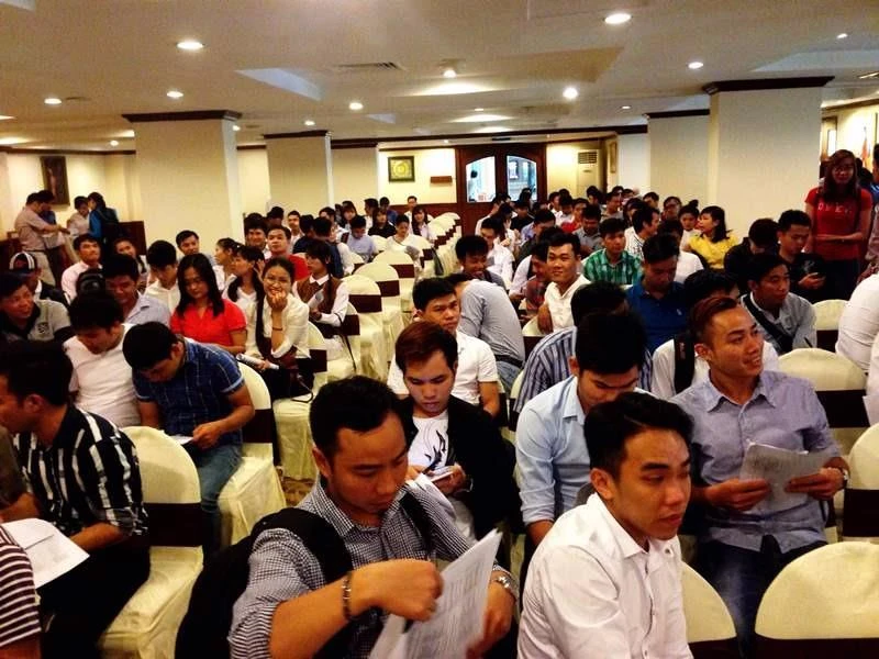 hực tập sinh hoàn thành thông tin cá nhân để chuẩn bị bước vào phỏng vấn trực tiếp với các công ty Nhật.