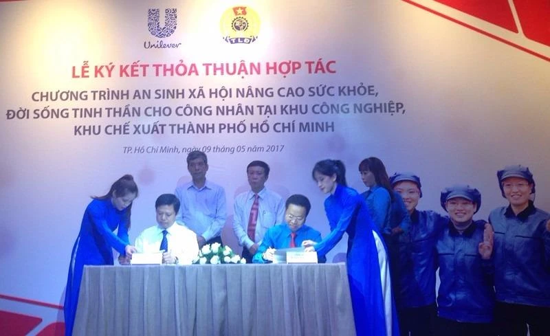Thỏa thuận hợp tác thực hiện chương trình an sinh xã hội đối với công nhân tại các KCX-KCN TP.HCM.