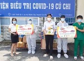 Chung tay hướng về y, bác sĩ tuyến đầu chống dịch
