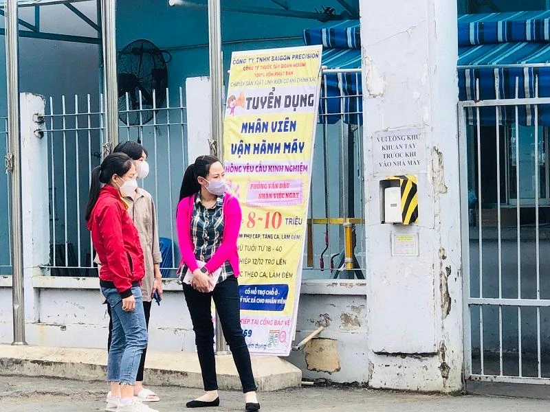 Nhu cầu tuyển dụng tăng cao, tuy nhiên số người tìm việc lại giảm . Ảnh: P.ĐIỀN