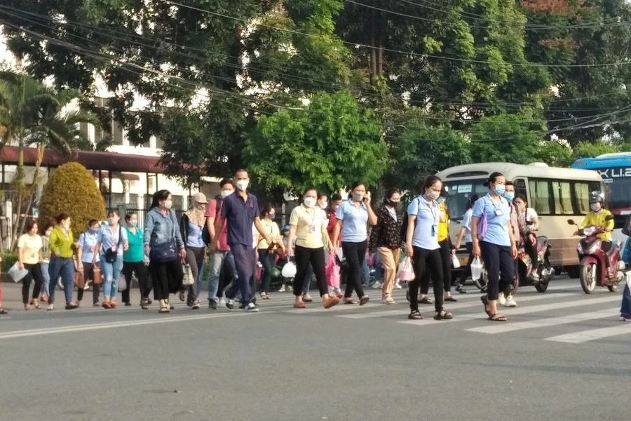 Kết quả khảo cho thấy các doanh nghiệp vẫn mở rộng nguồn nhân lực để mở rộng sản xuất kinh doanh. Ảnh: PHONG ĐIỀN Kết quả khảo cho thấy các doanh nghiệp vẫn mở rộng nguồn nhân lực để mở rộng sản xuất kinh doanh. Ảnh: PHONG ĐIỀN