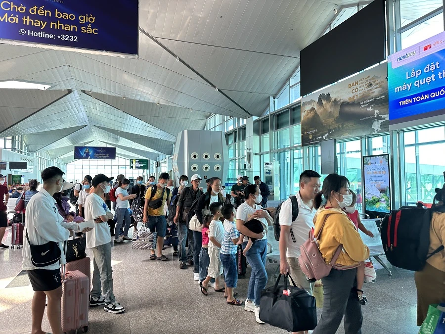 Sân bay Vinh, Nghệ An ghi nhận lượng khách nhộn nhịp trong các dịp lễ tết và cao điểm hè. Ảnh: P.ĐIỀN