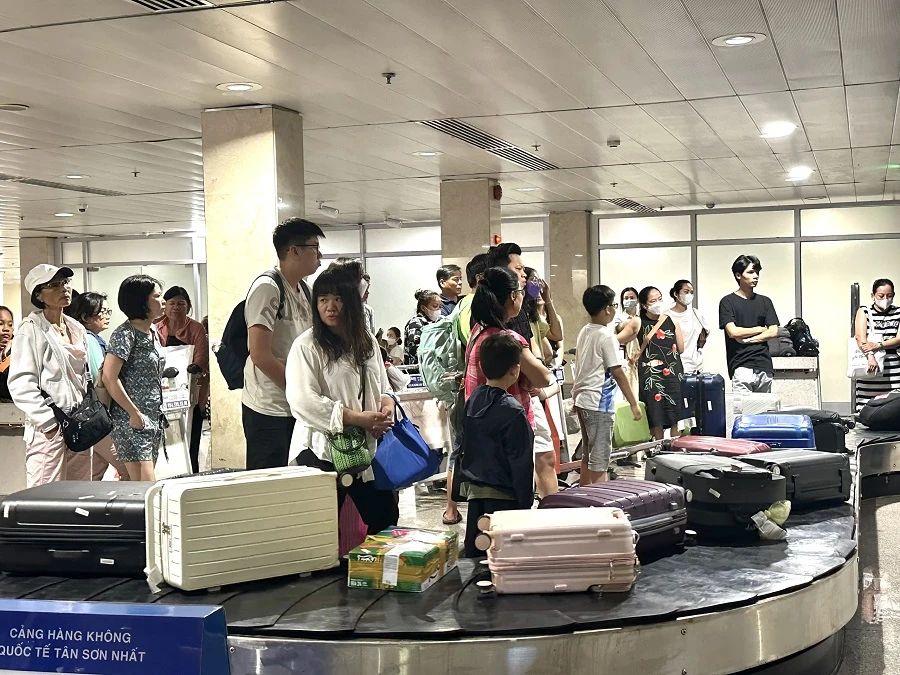 Nhu cầu đi lại bằng đường hàng không dịp lễ 2-9 năm nay giảm nhẹ. Ảnh: P.ĐIỀN