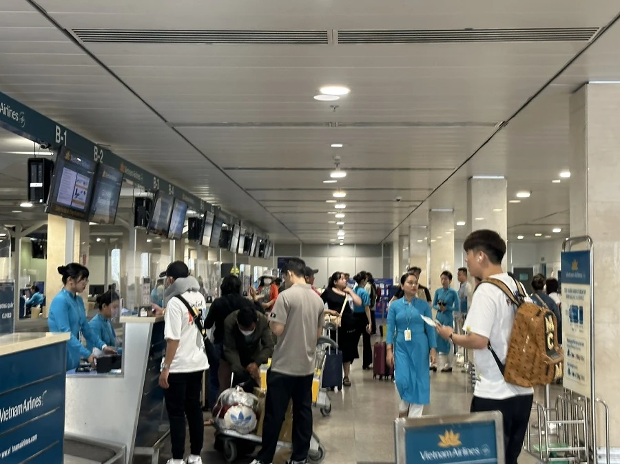 Quầy thủ tục các hãng hàng không không còn bận rộn, xếp hàng dài trong các dịp lễ tết, cao điểm hè. Ảnh: P.ĐIỀN