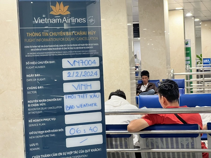 hang-loat-chuyen-bay-delay-6-tieng-3.jpg
