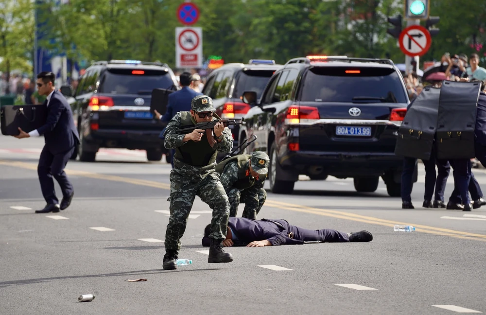 Lực lượng Công an đã mở nhiều chiến dịch truy quét tội phạm quy mô lớn trong thời kỳ đổi mới. Ảnh; VĂN THUẬN