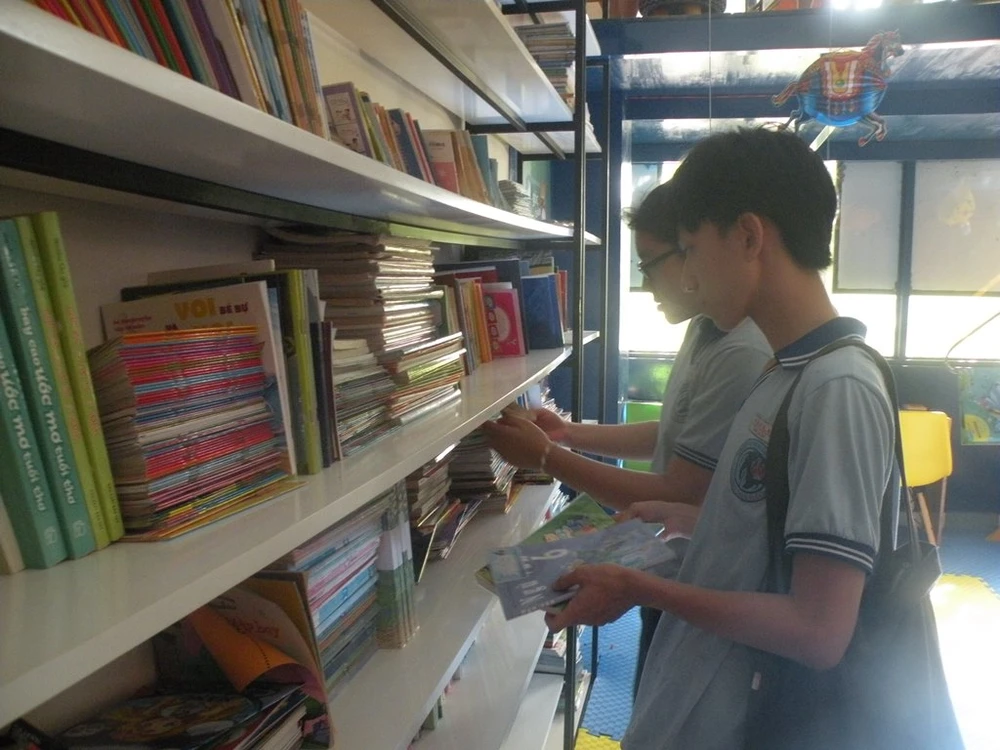 Yêu biển bắt đầu từ... nhặt rác ảnh 8 Yêu biển bắt đầu từ... nhặt rác ảnh 8