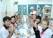 Phụ huynh hài lòng với bữa ăn học đường
