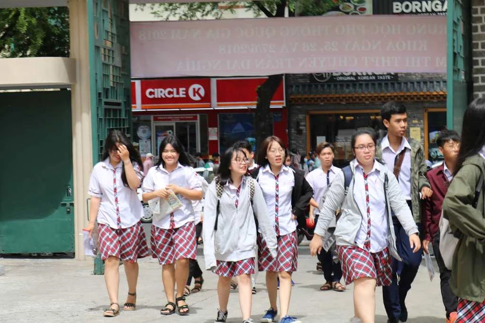 TP.HCM: Hơn 78.000 thí sinh làm thủ tục dự thi THPT Quốc gia ảnh 9