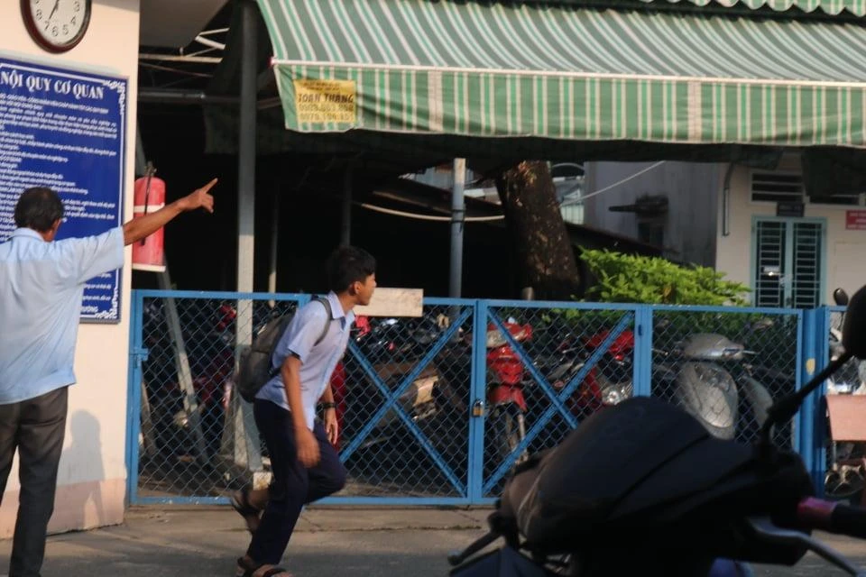 TP.HCM, Hà Nội: Hơn 165.000 HS bắt đầu cuộc đua vào lớp 10 ảnh 13