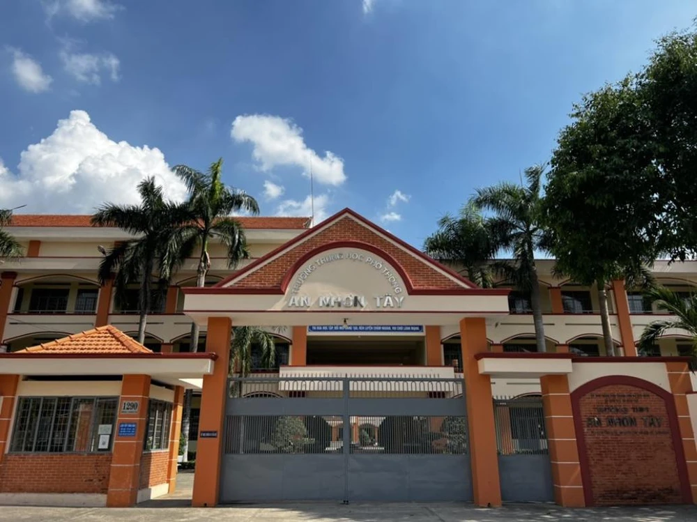 Trường THPT An Nhơn Tây, huyện Củ Chi là một trong ba trường tuyển vị trí Phó Hiệu trưởng nhà trường. Ảnh: Website trường