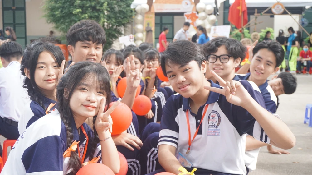 Hơn 11.000 học sinh tham gia hội trại truyền thống 9-1 