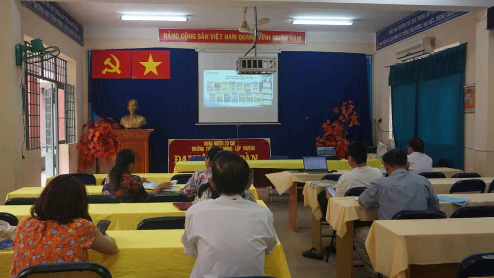 TP.HCM tổ chức giới thiệu sách giáo khoa lớp 4