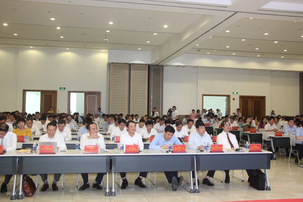 Toàn cảnh hội nghị sáng nay. Ảnh: HP