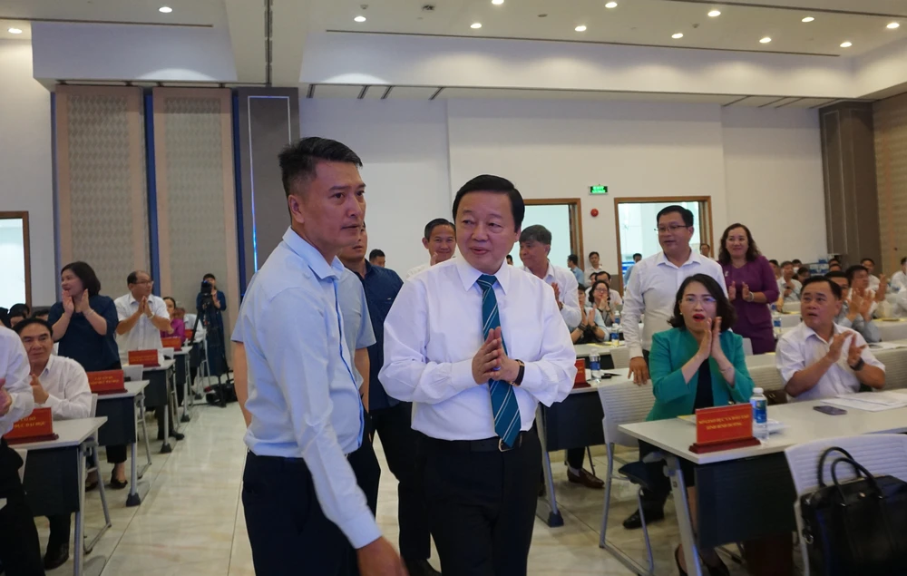 Phó Thủ tướng Chính phủ Trần Hồng Hà tham dự hội nghị sáng nay. Ảnh: NGUYỄN QUYÊN