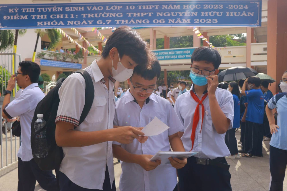 Môn tiếng Anh nhiều thí sinh cho biết dễ đạt được 7 điểm. Ảnh: VÕ THƠ