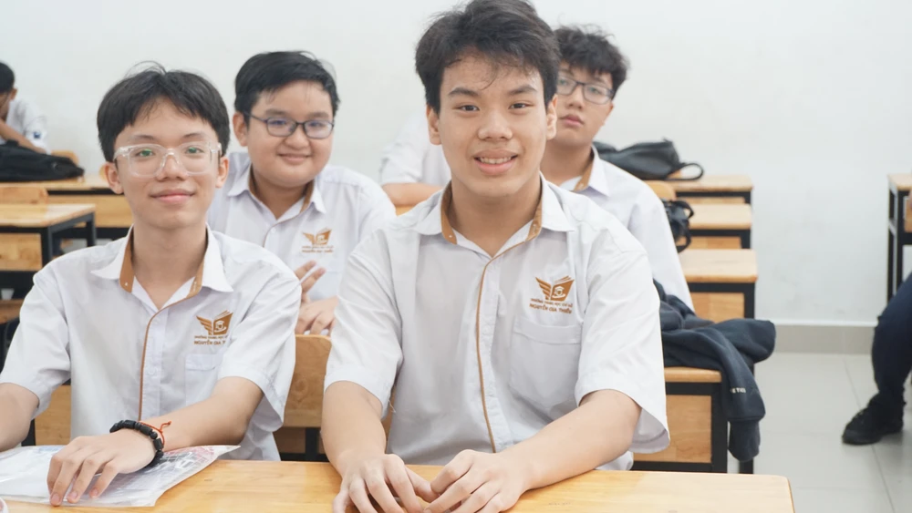 Thí sinh tham dự kỳ thi tuyển sinh vào lớp 10 tại TP.HCM. Ảnh: NGUYỄN QUYÊN