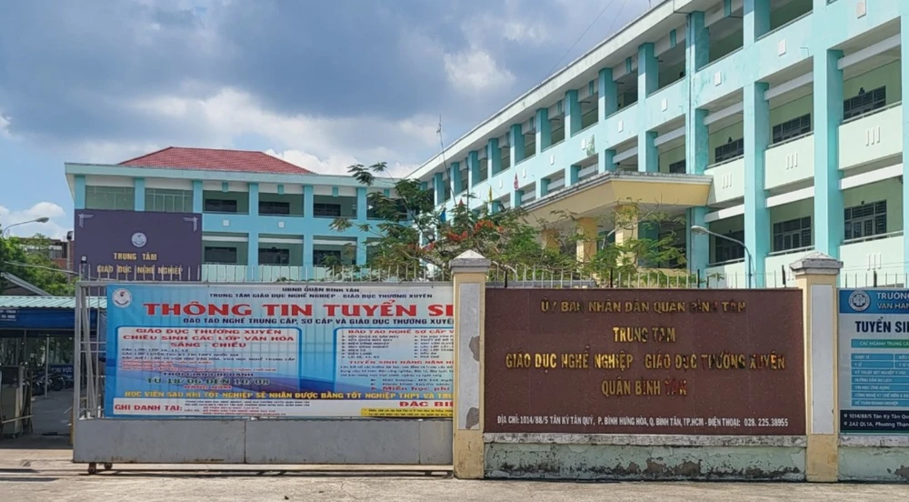 Trung tâm GDNN-GDTX quận Bình Tân nơi xảy ra sự việc. Ảnh: CTV