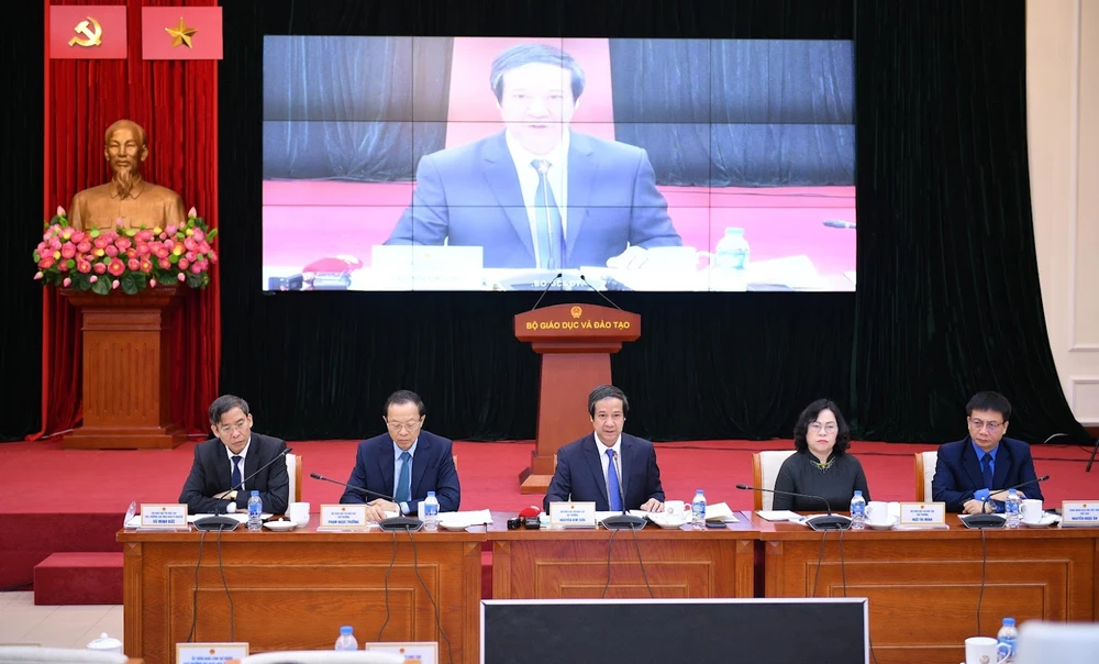 Đây là lần đầu tiên Bộ trưởng Bộ GD&amp;ĐT tổ chức gặp gỡ với giáo viên. Ảnh: Bộ GD&amp;ĐT