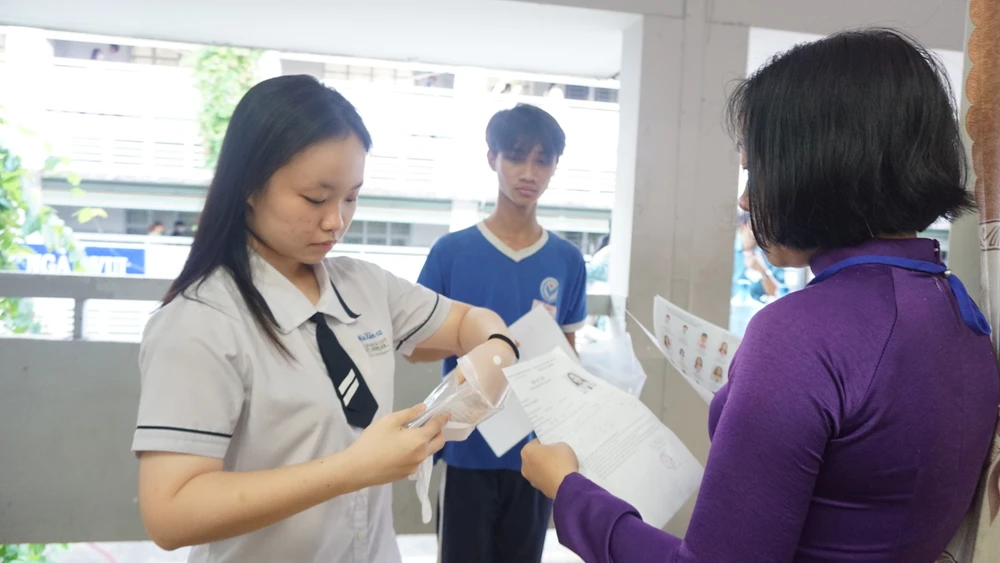 Thí sinh tham dự kỳ thi tốt nghiệp THPT 2023 tại TP.HCM. Ảnh: NGUYỄN QUYÊN