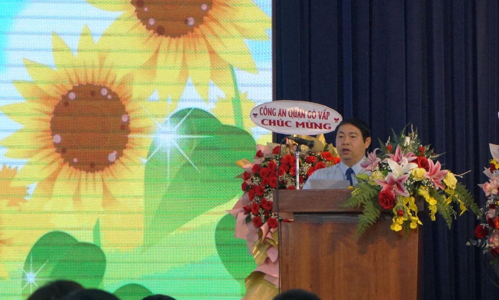 Ông Nguyễn Trí Dũng, Phó Bí thư quận ủy, Chủ tịch UBND quận Gò Vấp phát biểu tại hội nghị. Ảnh:NGUYỄN QUYÊN Ông Nguyễn Trí Dũng, Phó Bí thư quận ủy, Chủ tịch UBND quận Gò Vấp phát biểu tại hội nghị. Ảnh:NGUYỄN QUYÊN