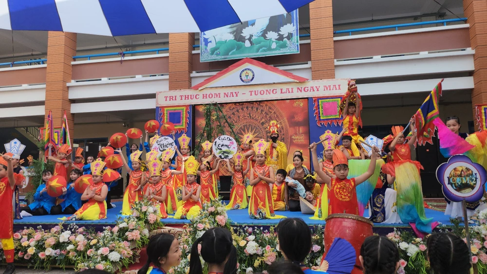 ngày hội ‘Em yêu Sử Việt’