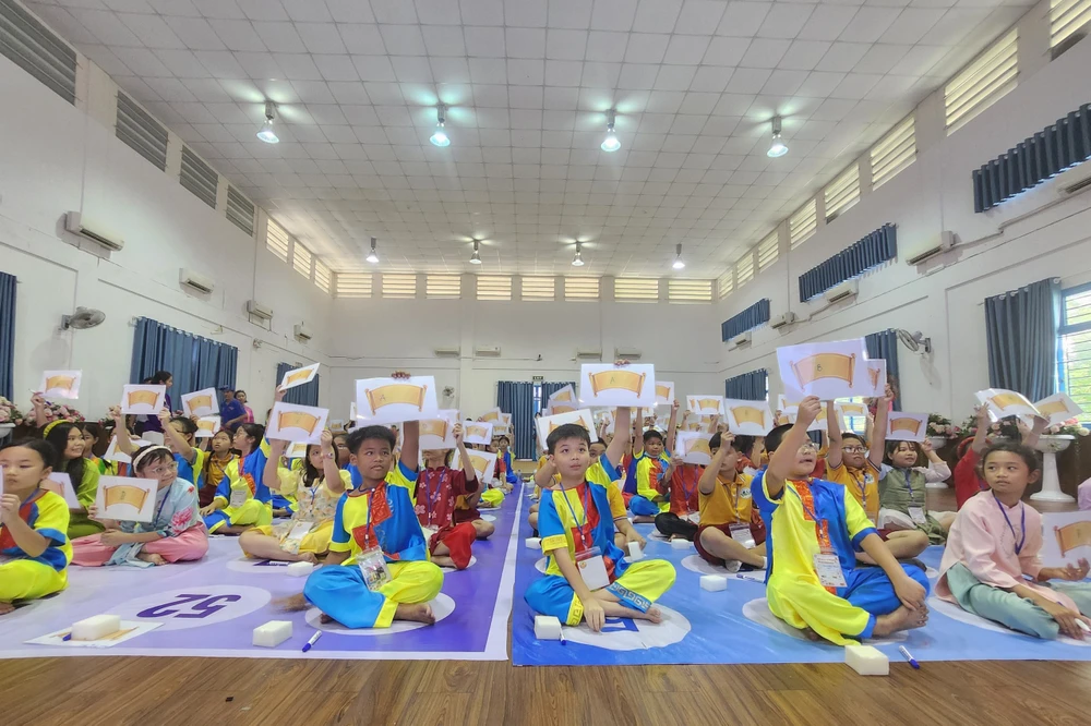 ngày hội ‘Em yêu Sử Việt’