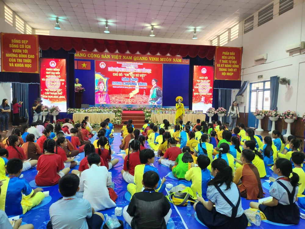 ngày hội ‘Em yêu Sử Việt’