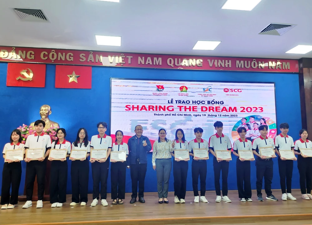học bổng SCG Sharing the Dream’