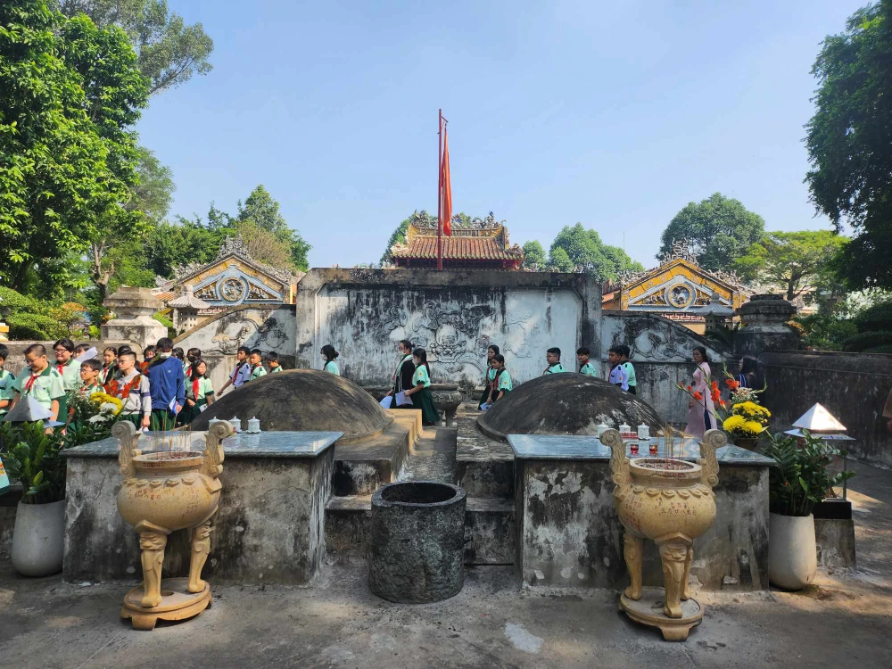 lăng Tả quân Lê Văn Duyệt 6