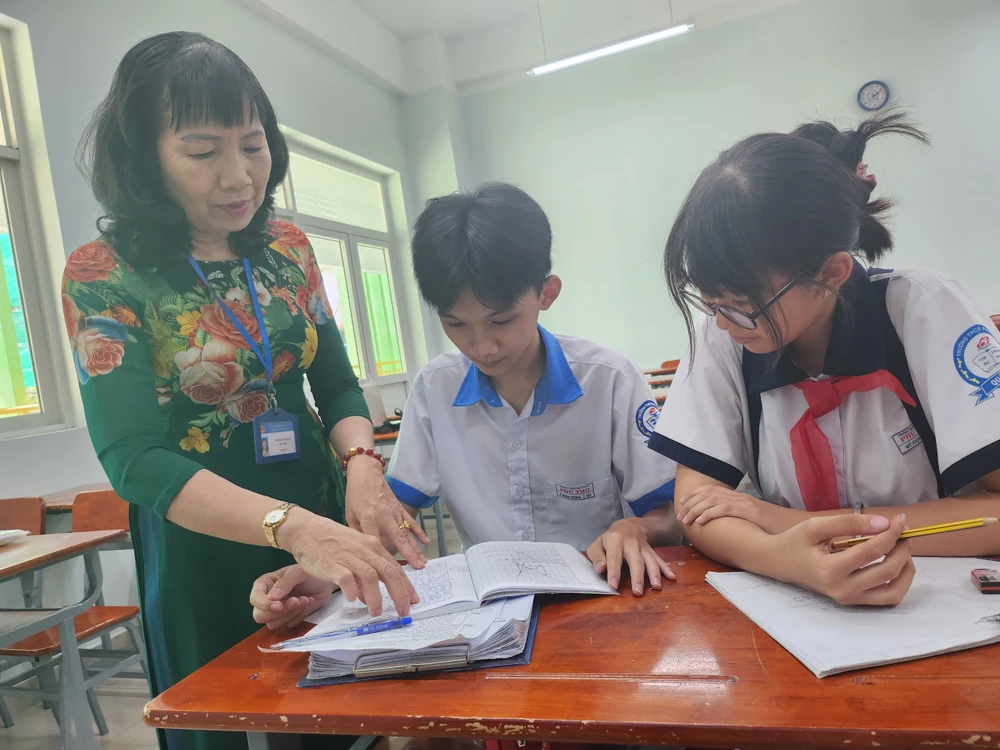 Giáo viên TP.HCM được chi quà Tết Nguyên đán 2024 là 1,8 triệu đồng