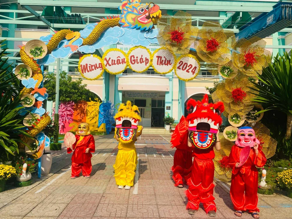 kỳ nghỉ tết nguyên đán