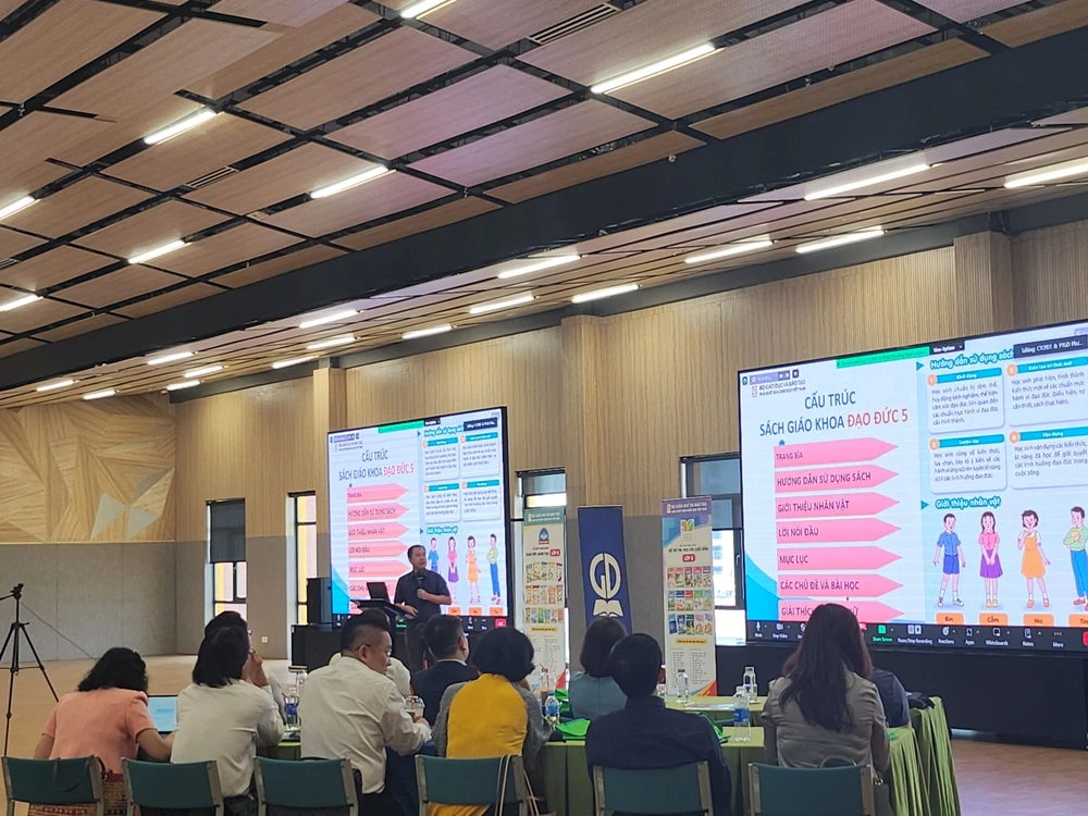 sách giáo khoa lớp 5