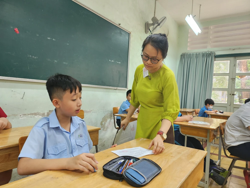 Dừng tuyển sinh lớp 6 Trường THPT chuyên