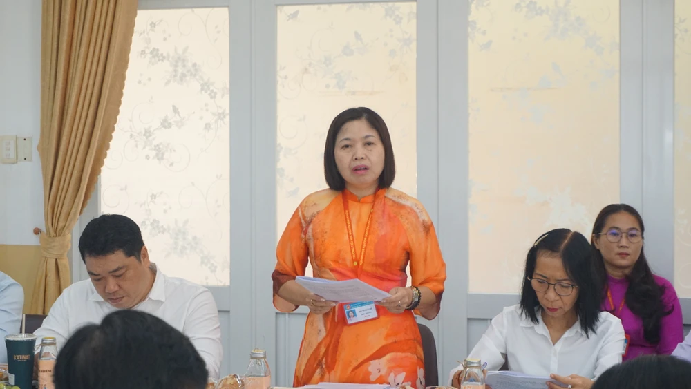 tiền ăn bán trú