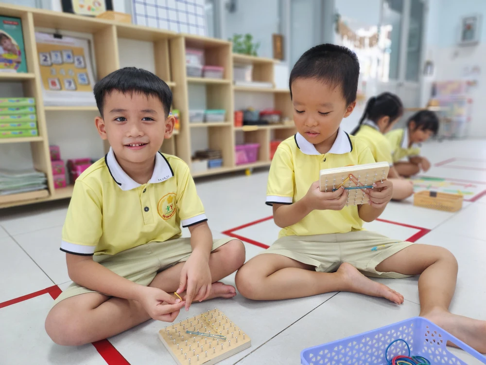 giữ trẻ trong hè