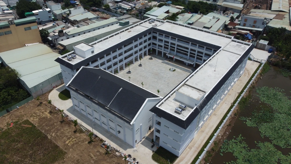 ngoi-truong-moi-11-Huynh Thuc Khang (7).JPG