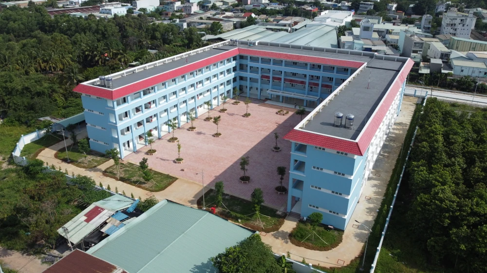 ngoi-truong-moi-Tran cao Van (5).JPG