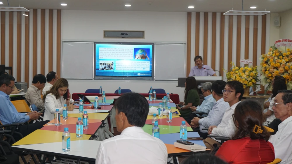 tiếng Anh tăng cường