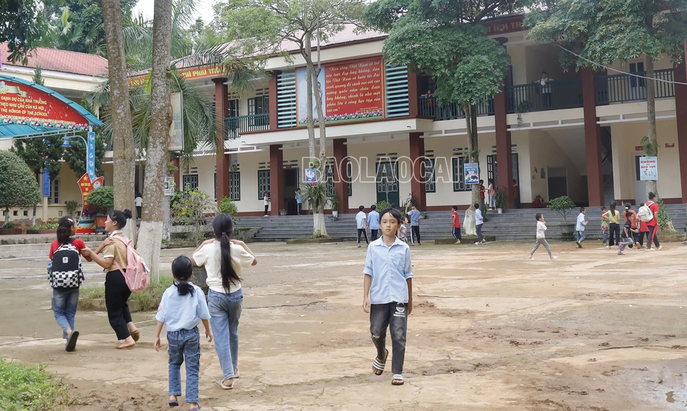 học sinh phải nghỉ học